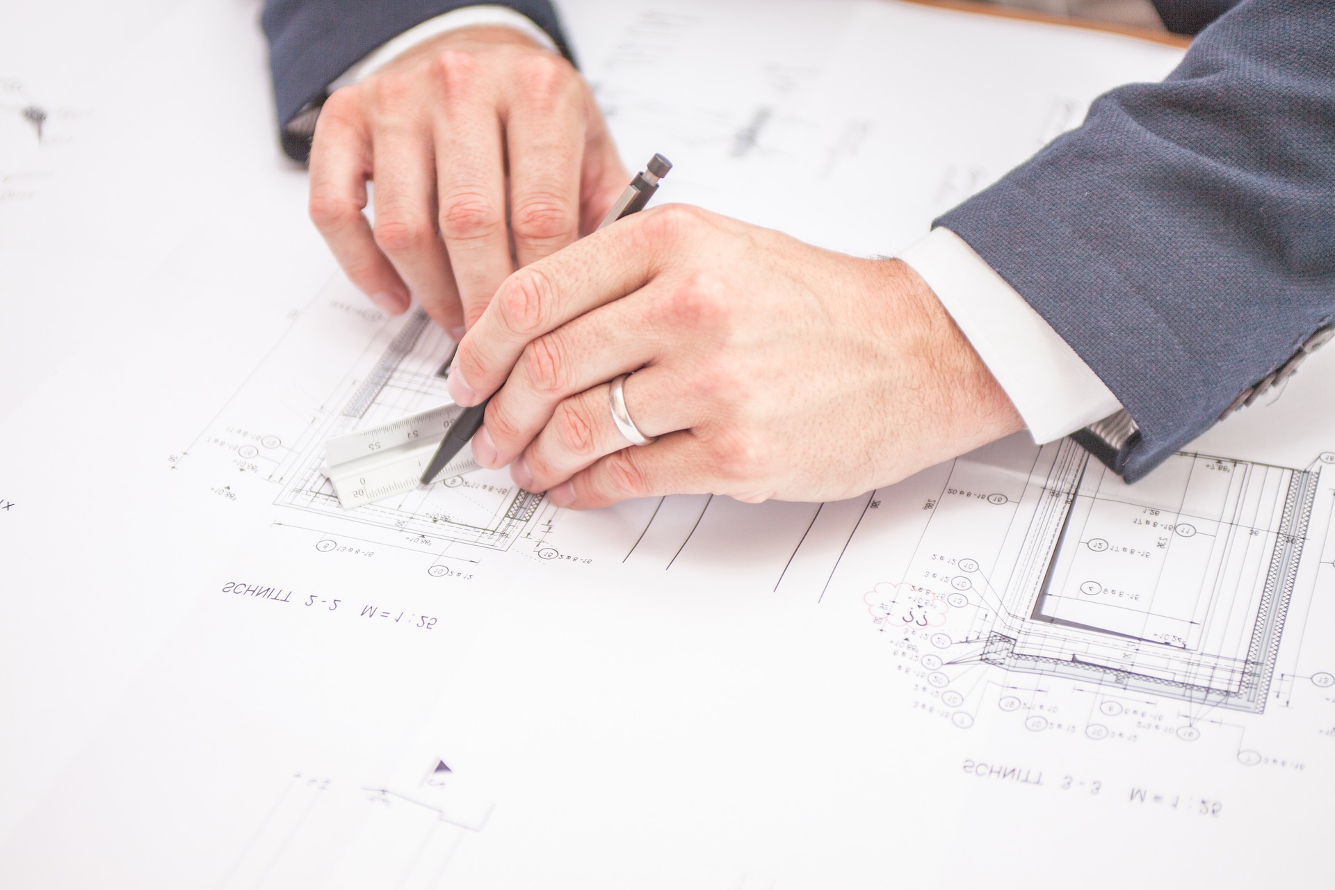business-2717427_1920 Recours à un architecte pour une construction